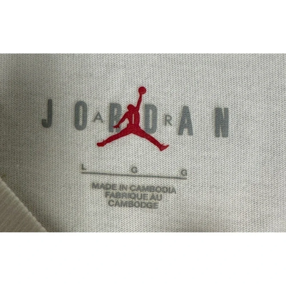 Jordan T-Shirt Mens Large White Teal Jumpman Graphic Tee Crewneck Short Sleeve
